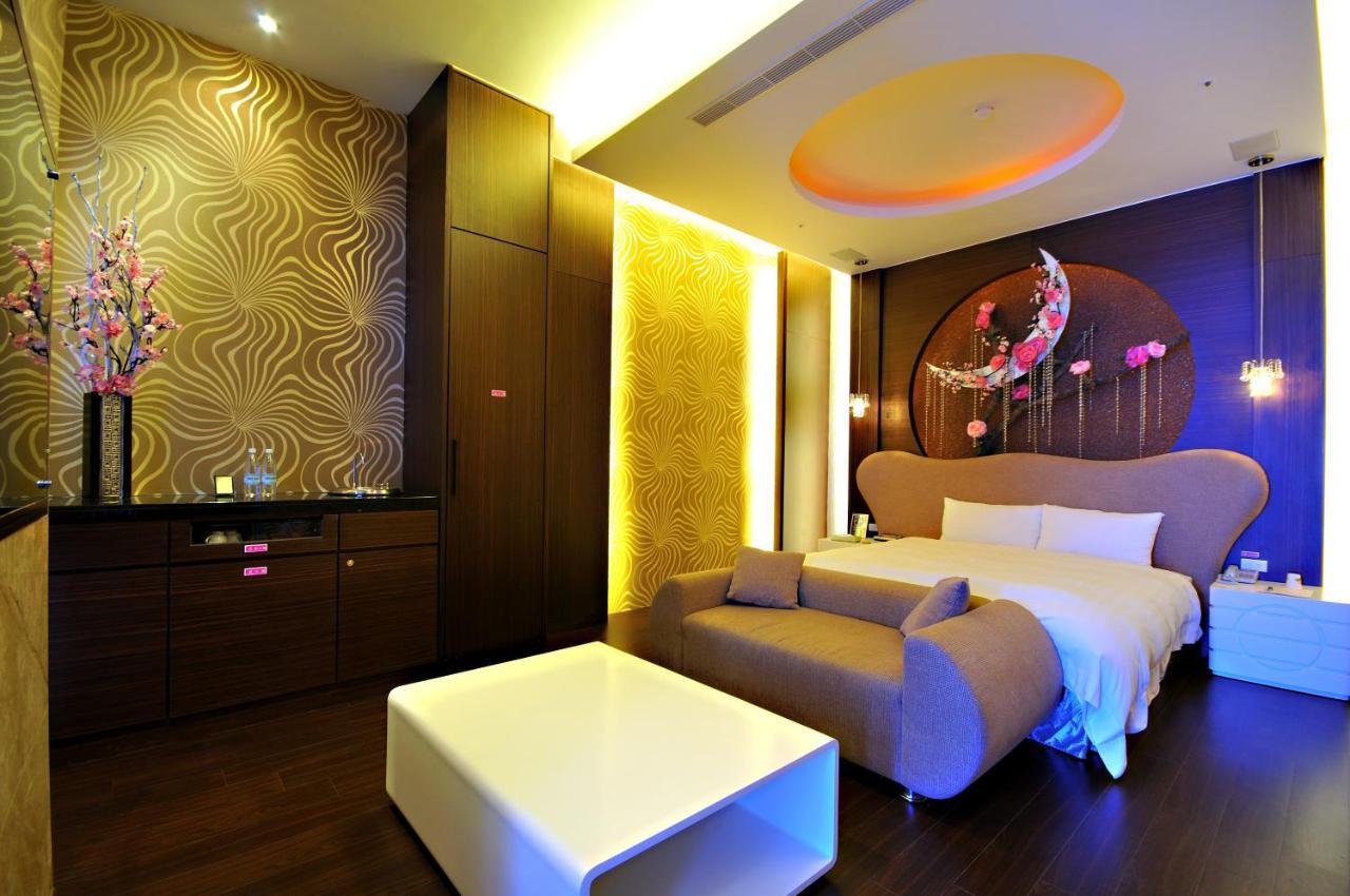 Dubai Motel Yilan Eksteriør bilde
