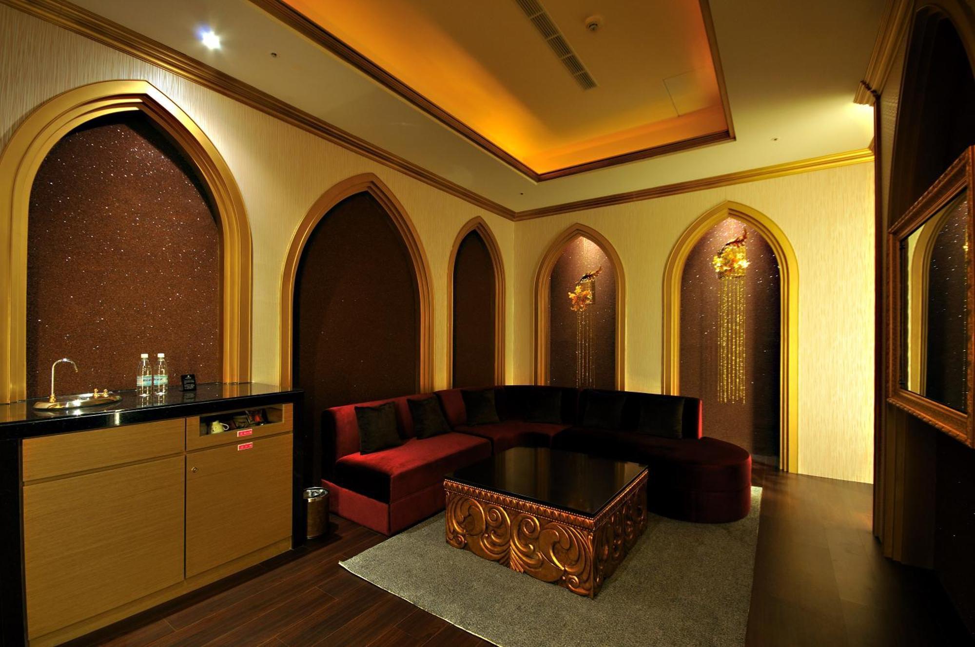 Dubai Motel Yilan Eksteriør bilde