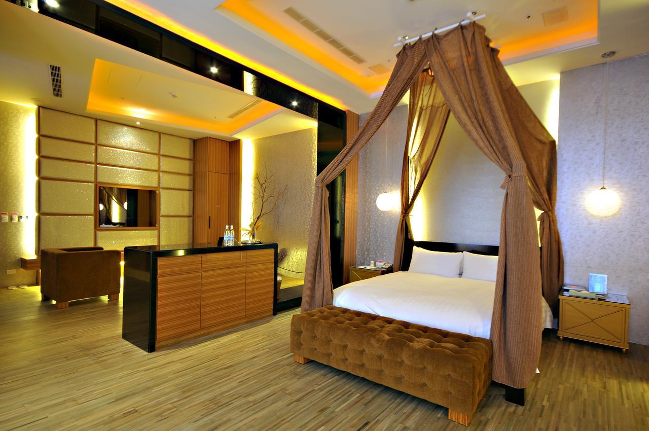 Dubai Motel Yilan Eksteriør bilde
