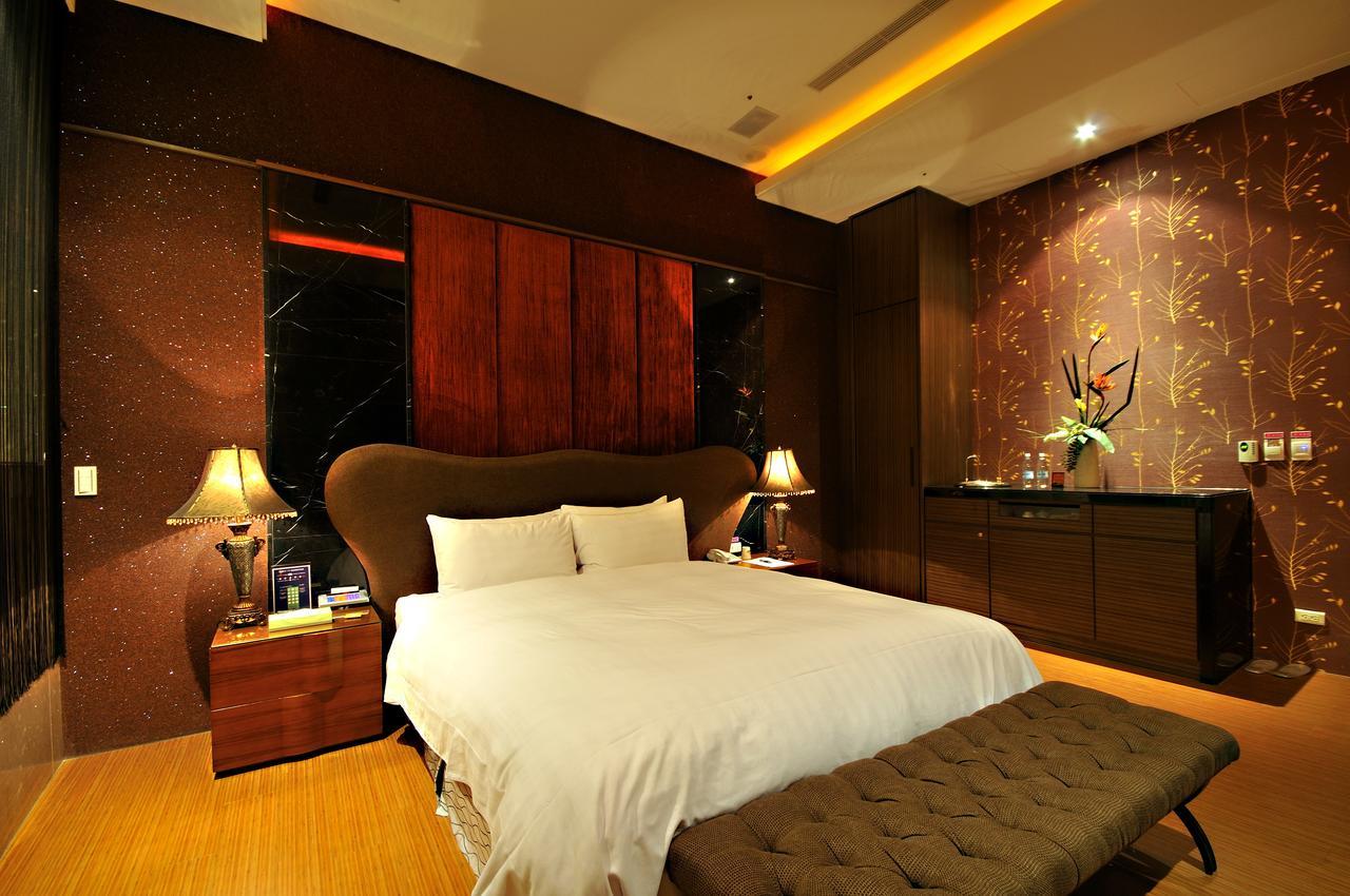 Dubai Motel Yilan Eksteriør bilde