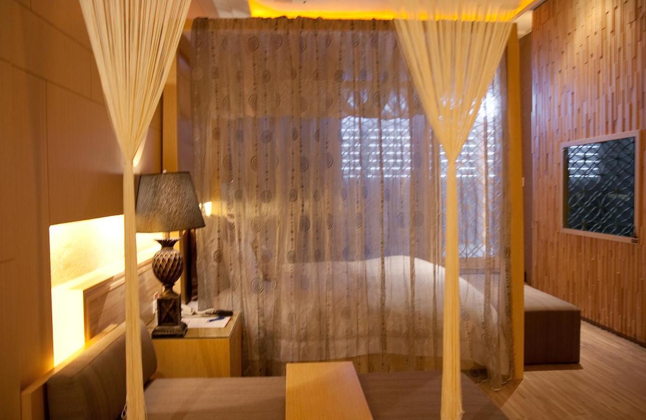 Dubai Motel Yilan Eksteriør bilde